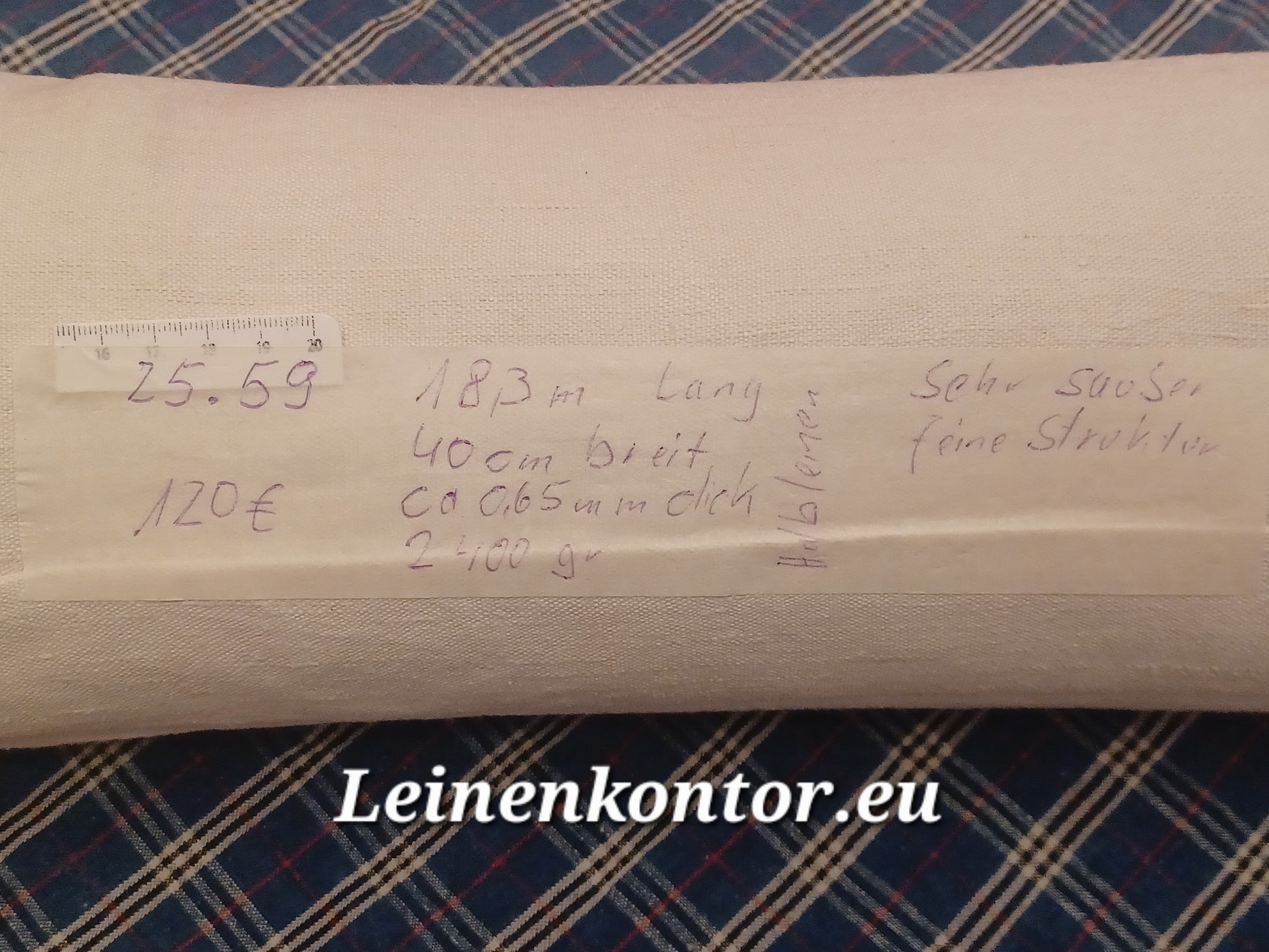 Leinenballen mit Etikett (Beschreibung)