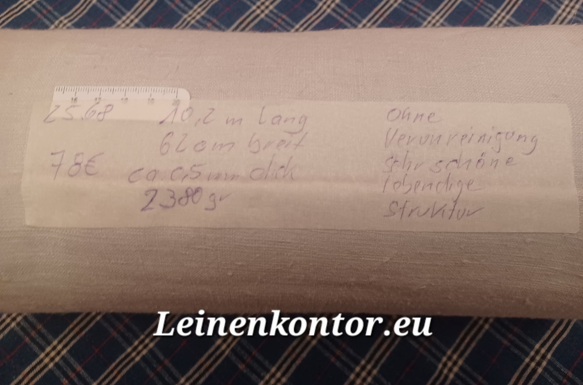 Leinenballen mit Etikett (Beschreibung)