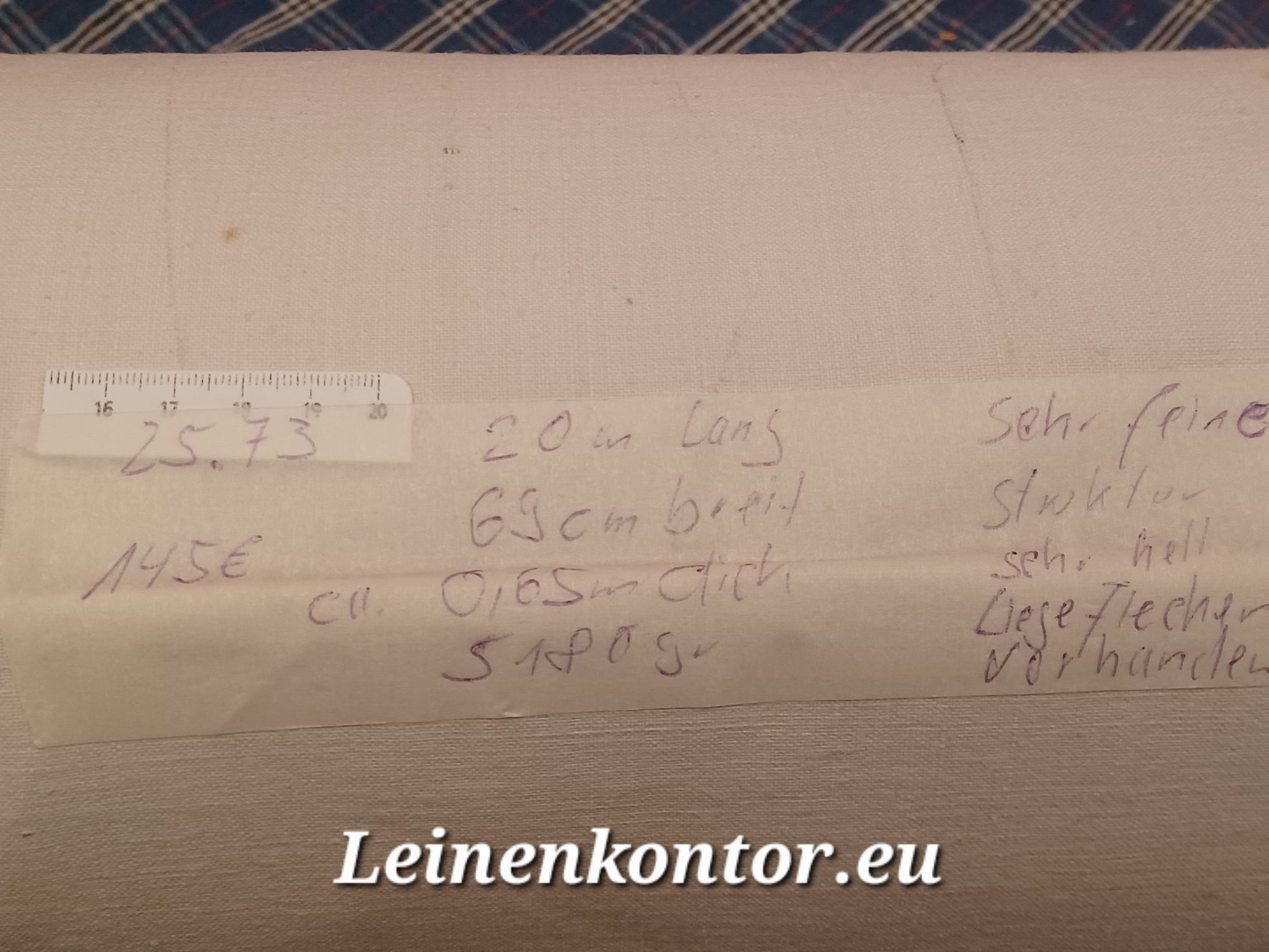 Leinenballen mit Etikett (Beschreibung)