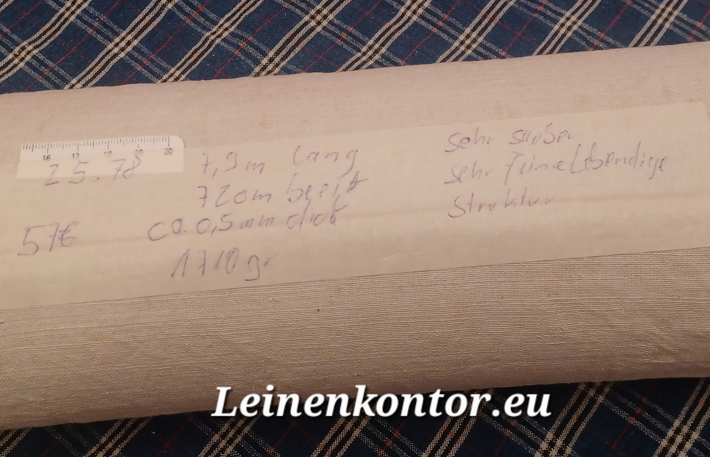 Leinenballen mit Etikett (Beschreibung)