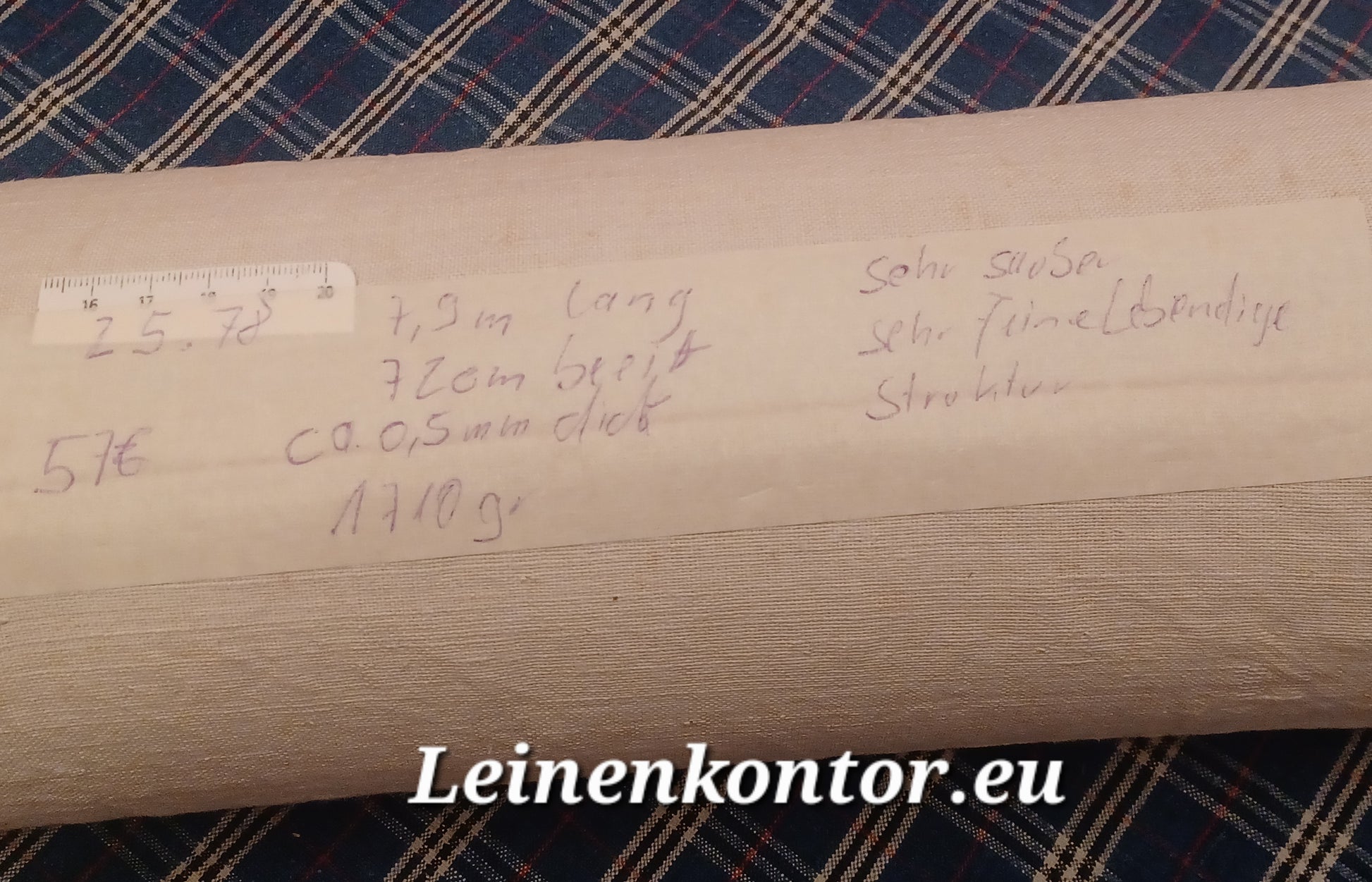 Leinenballen mit Etikett (Beschreibung)