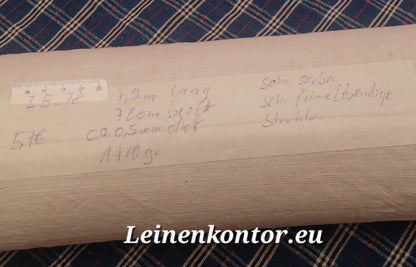 Leinenballen mit Etikett (Beschreibung)