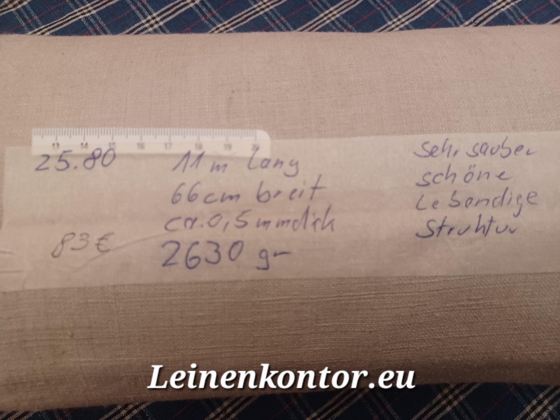 Leinenballen mit Etikett (Beschreibung)