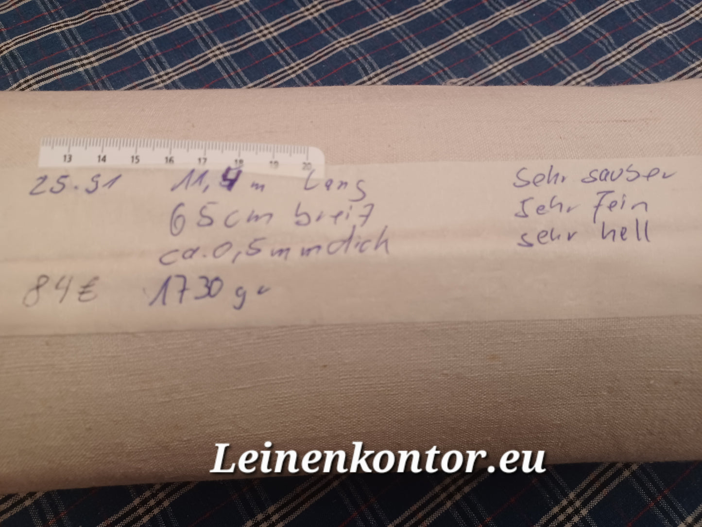 Leinenballen mit Etikett (Beschreibung)