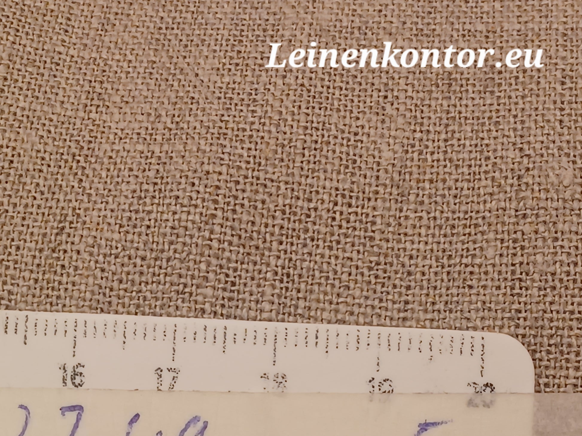 Leinenballen mit Millimeterskala 