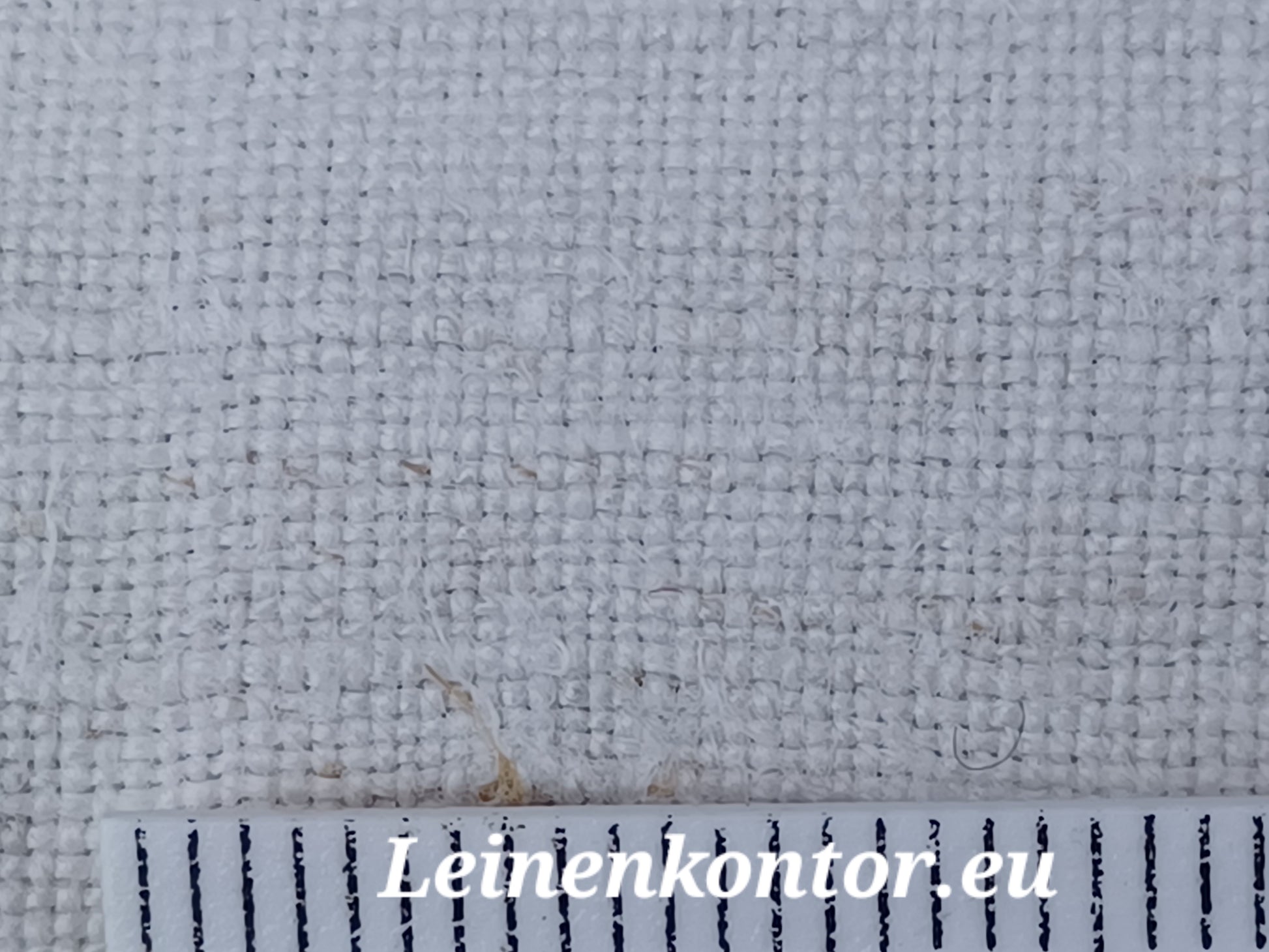 Leinenballen mit Millimeterskala 18 Fäden auf ein cm.