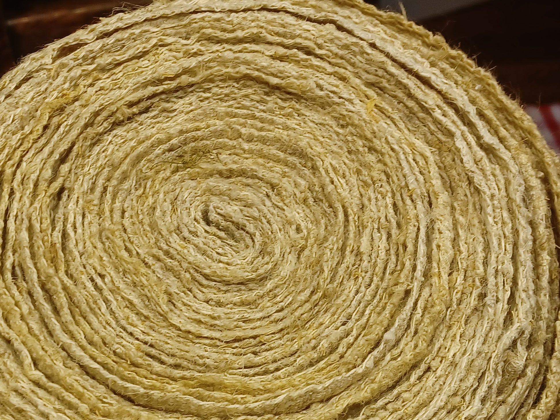 Leinenballen fester dicker Stoff, Ansicht von der Außenseite