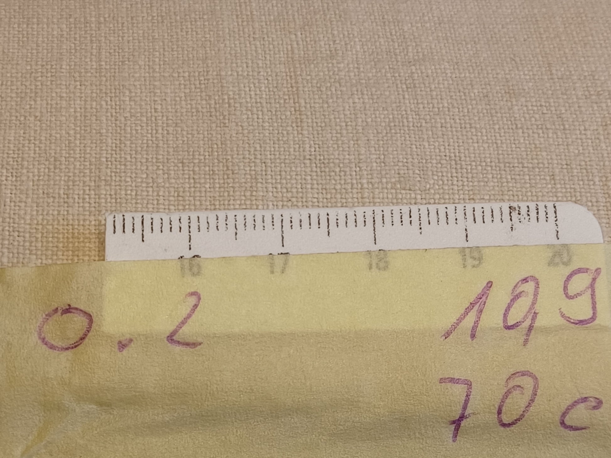 Leinenballen mit Millimeterskala 18 Fäden auf ein cm.