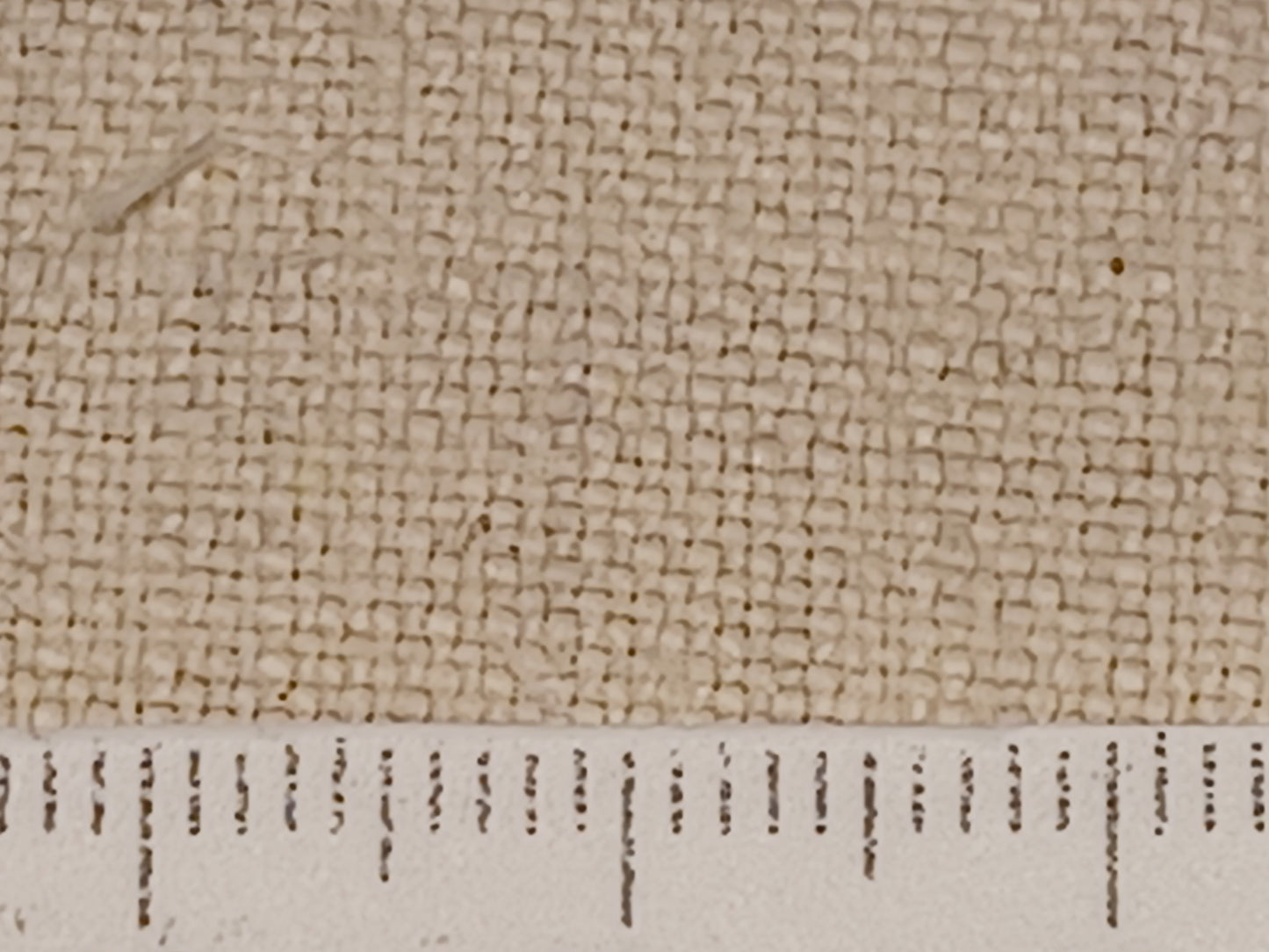 Leinenballen mit Millimeterskala 17 Fäden auf ein cm.