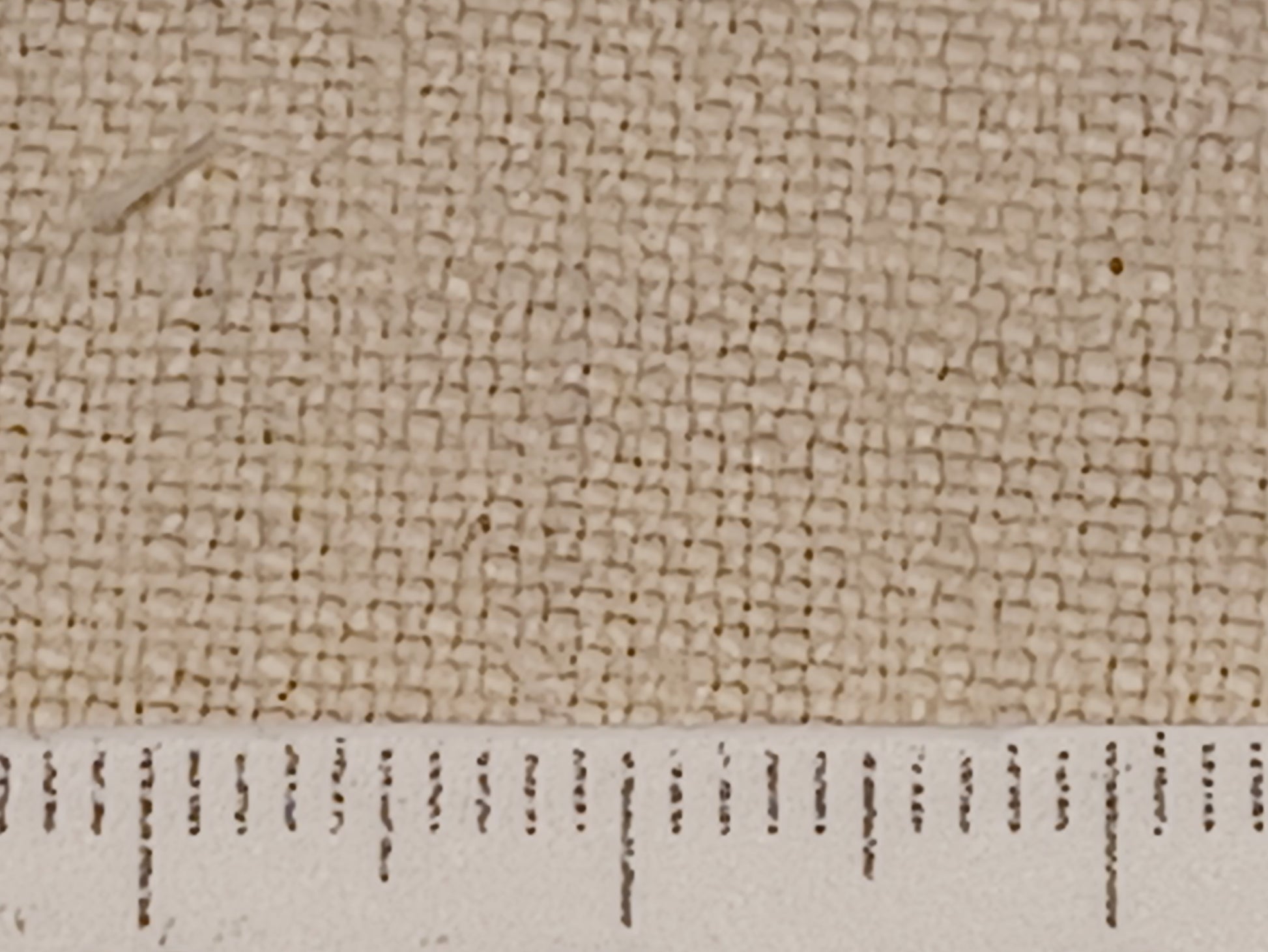 Leinenballen mit Millimeterskala 17 Fäden auf ein cm.