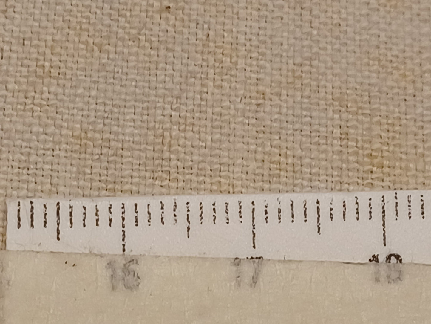 Leinenballen mit Millimeterskala 18 Fäden auf ein cm.