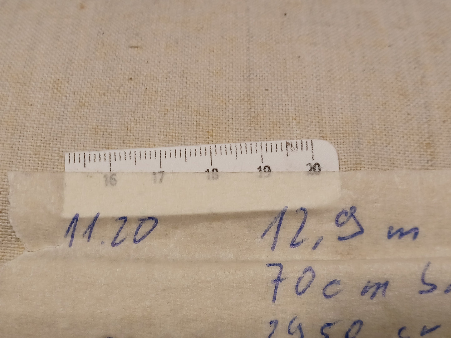 Leinenballen mit Millimeterskala 18 Fäden auf ein cm.