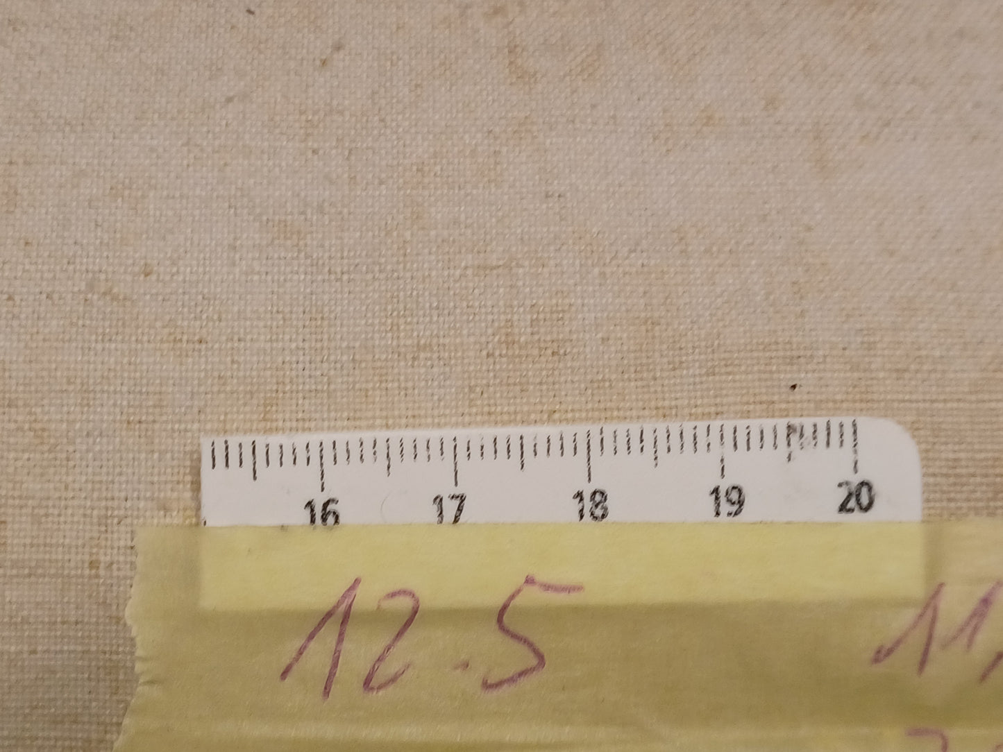 Leinenballen mit Millimeterskala 22 Fäden auf ein cm.