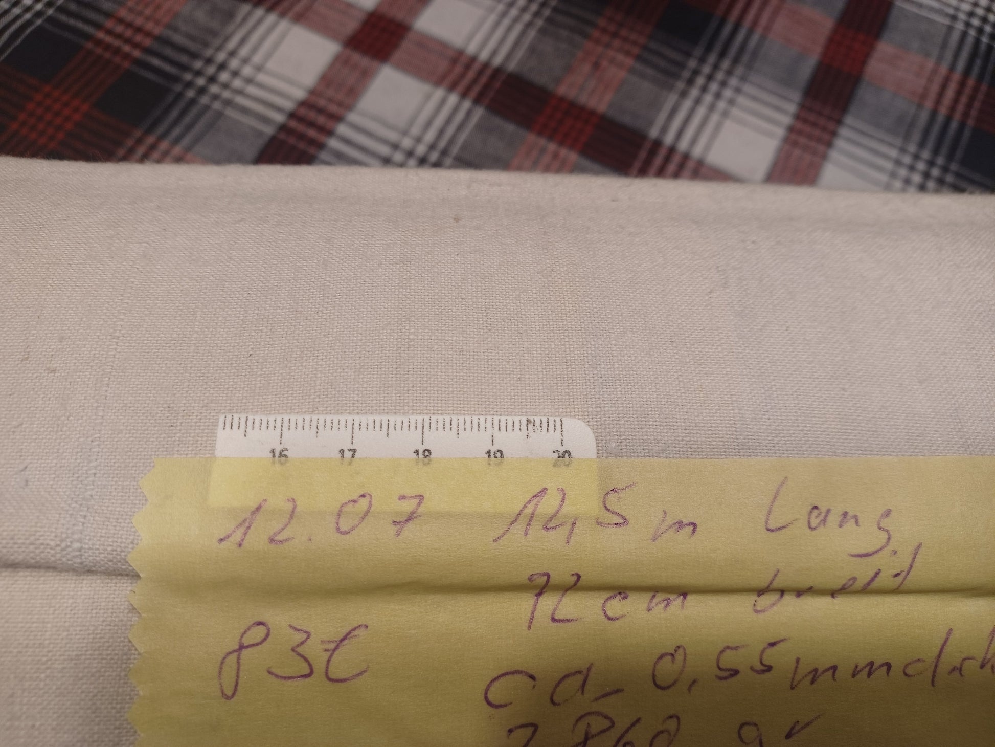 Leinenballen mit Millimeterskala 19 Fäden auf ein cm.