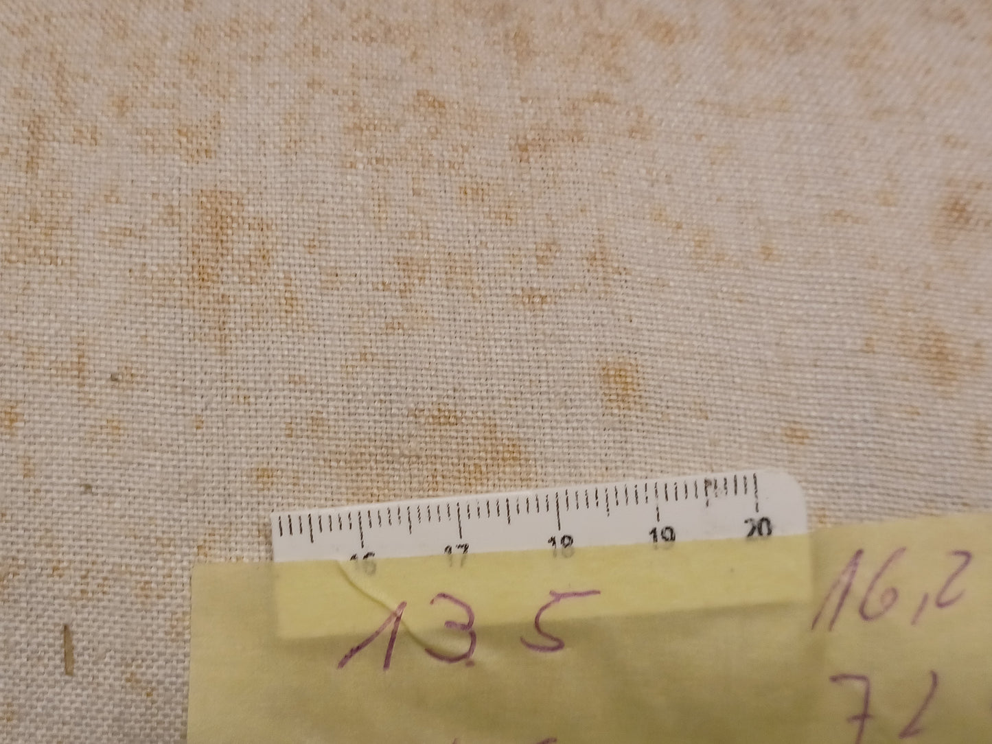 Leinenballen mit Millimeterskala 18 Fäden auf ein cm.