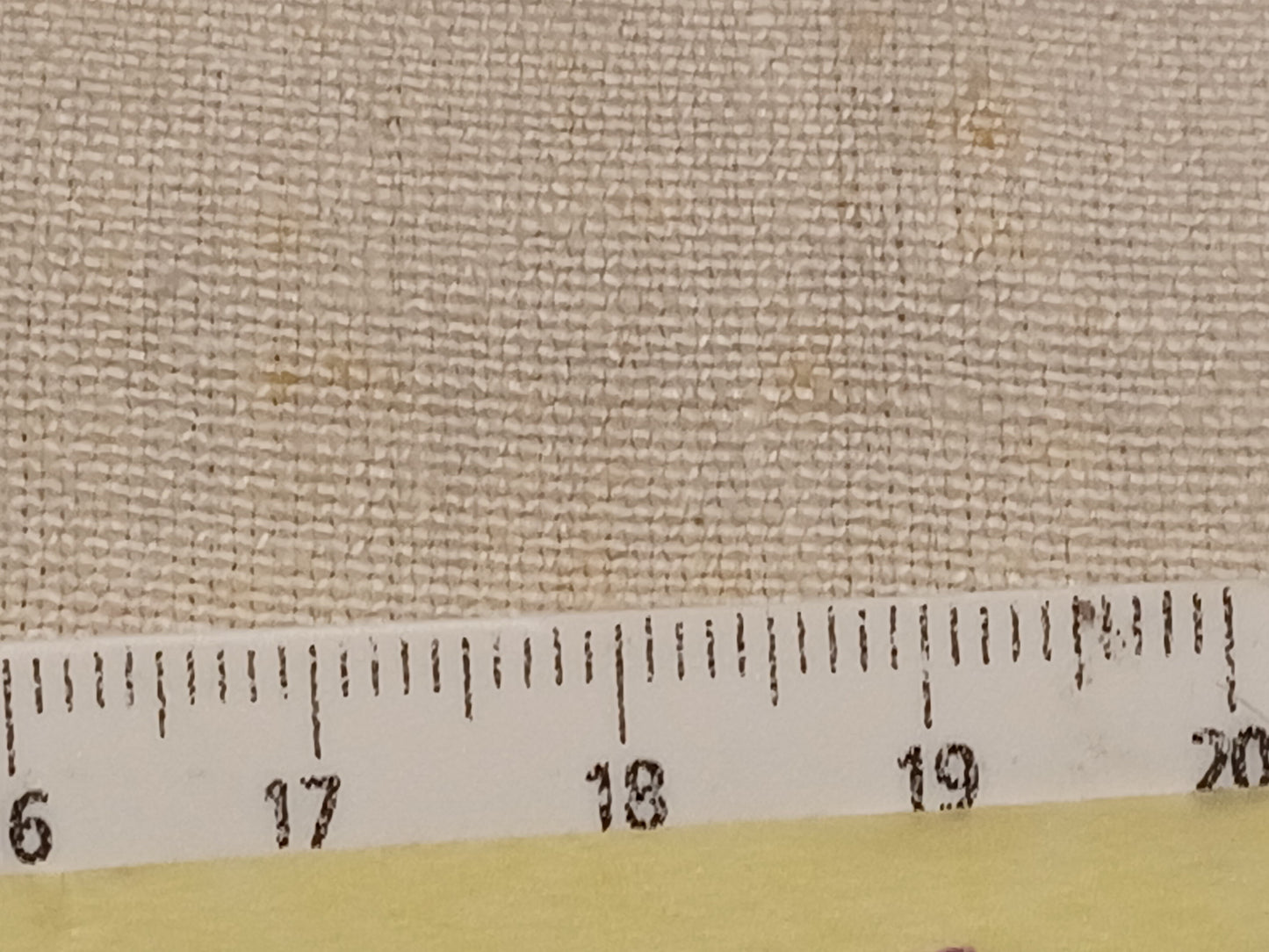 Leinenballen mit Millimeterscala 15 Fäden auf ein cm.