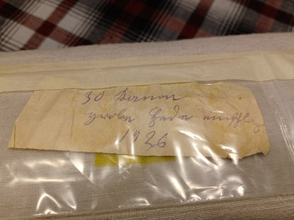 Leinenballen mit historischen Schriftstück