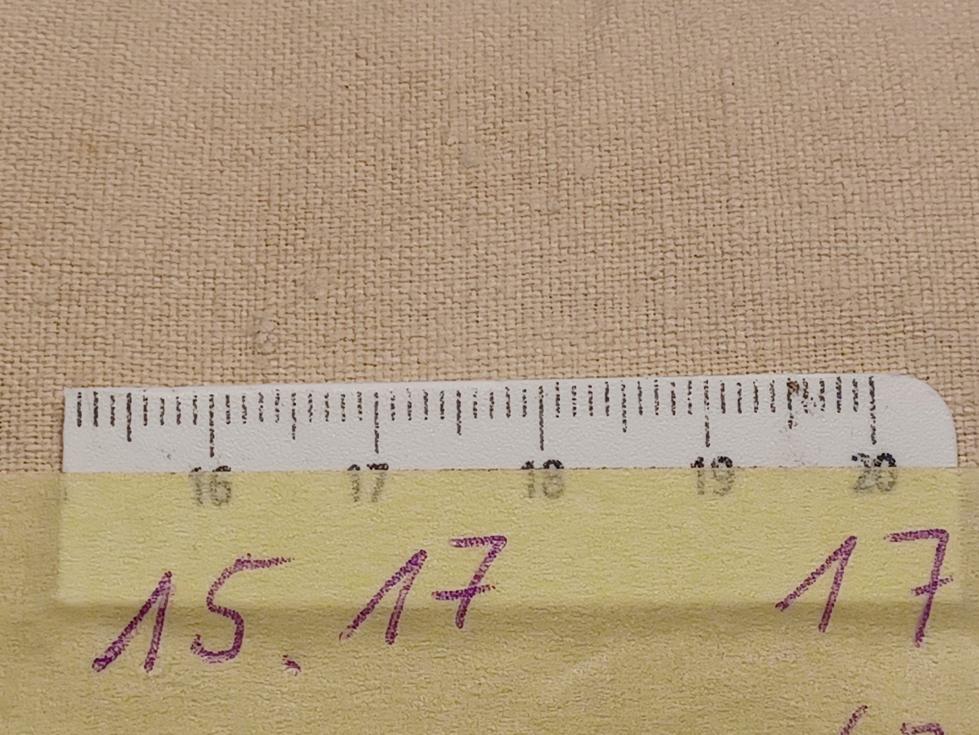 Leinenballen mit Millimeterskala 18 Fäden auf ein cm.