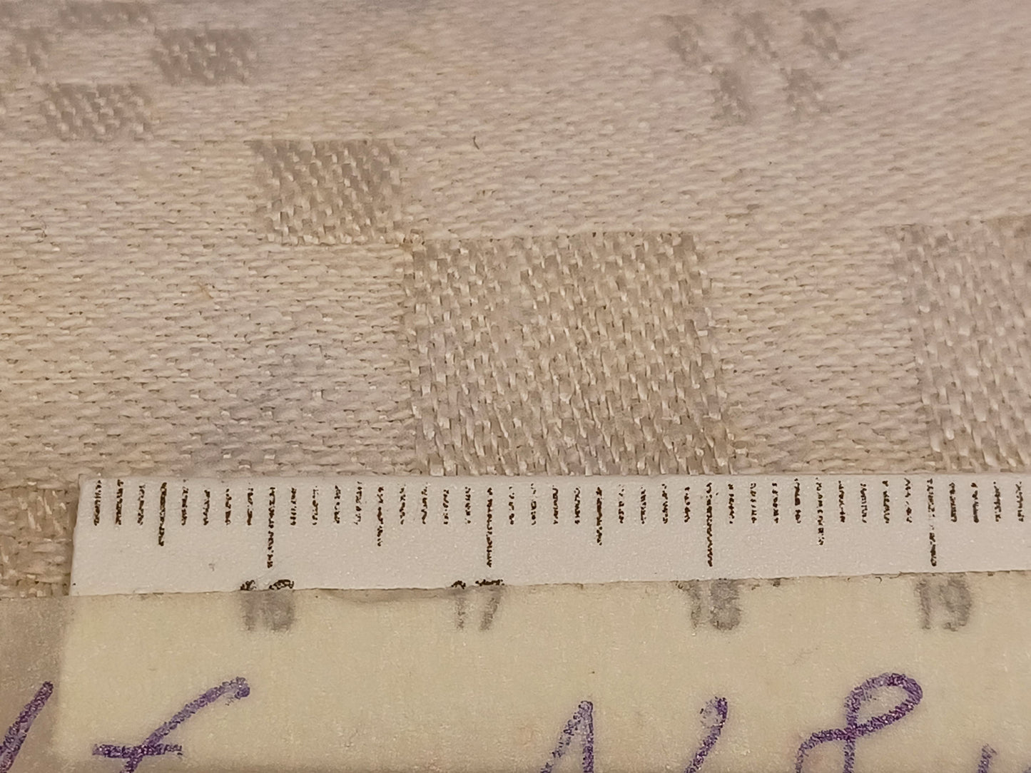 Leinenballen mit Millimeterskala 
