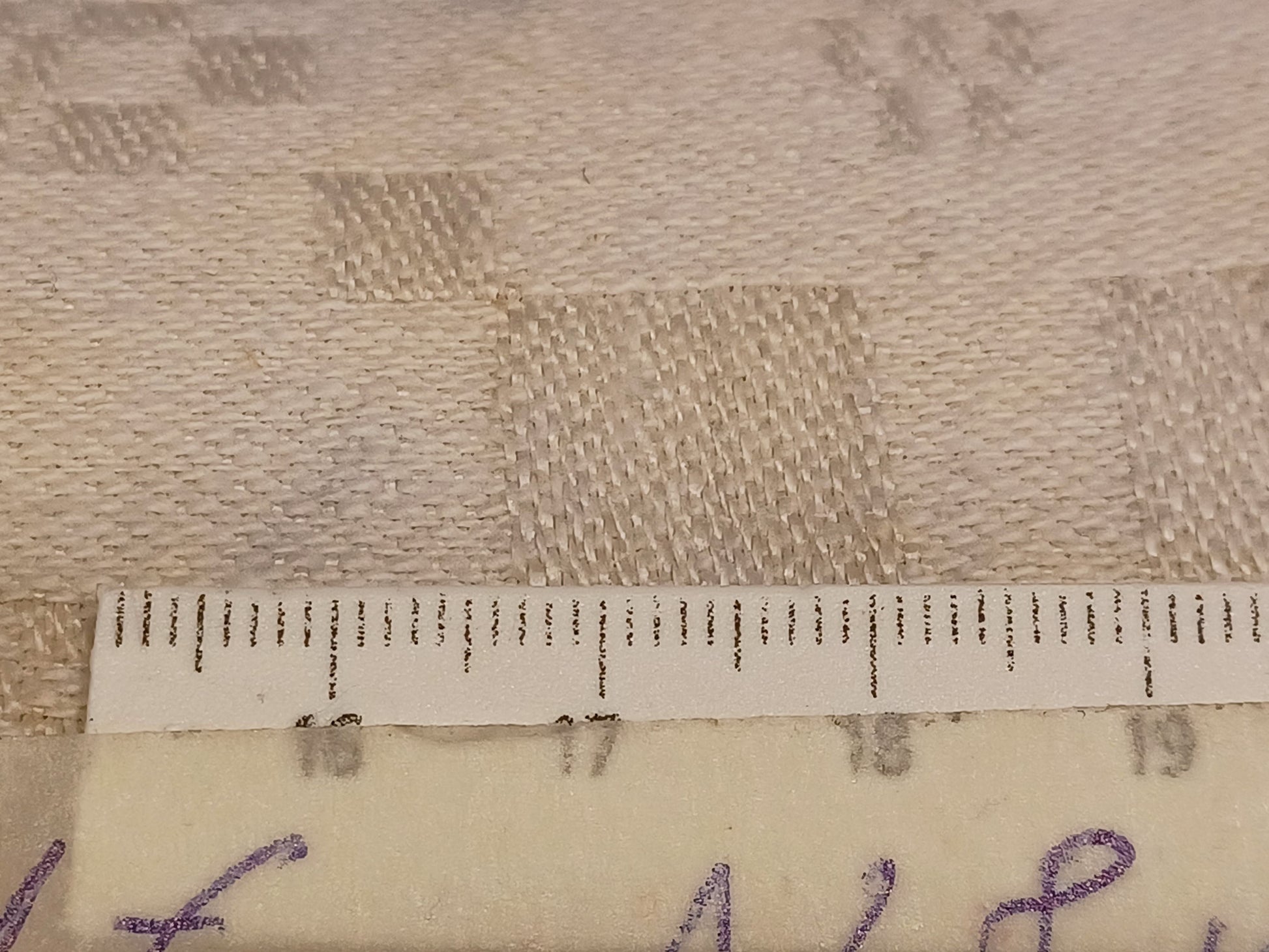 Leinenballen mit Millimeterskala 