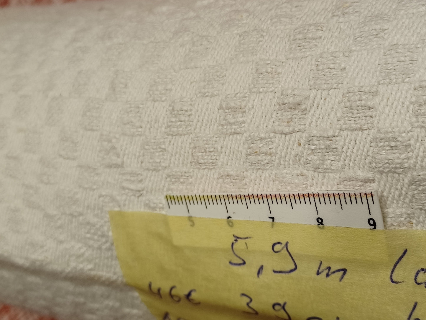 Leinenballen mit Millimeterskala  Handtuchleinen mit Muster