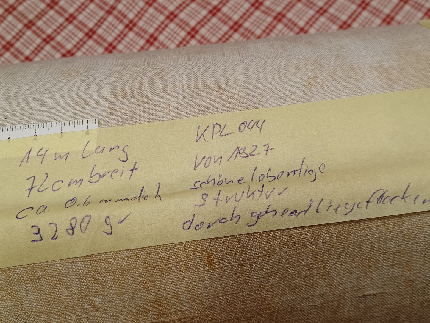 Leinenballen mit Etikett (Beschreibung)