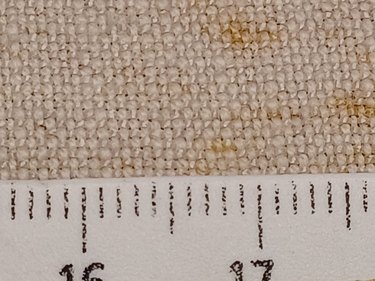 Leinenballen mit Millimeterskala 17 Fäden auf ein cm.