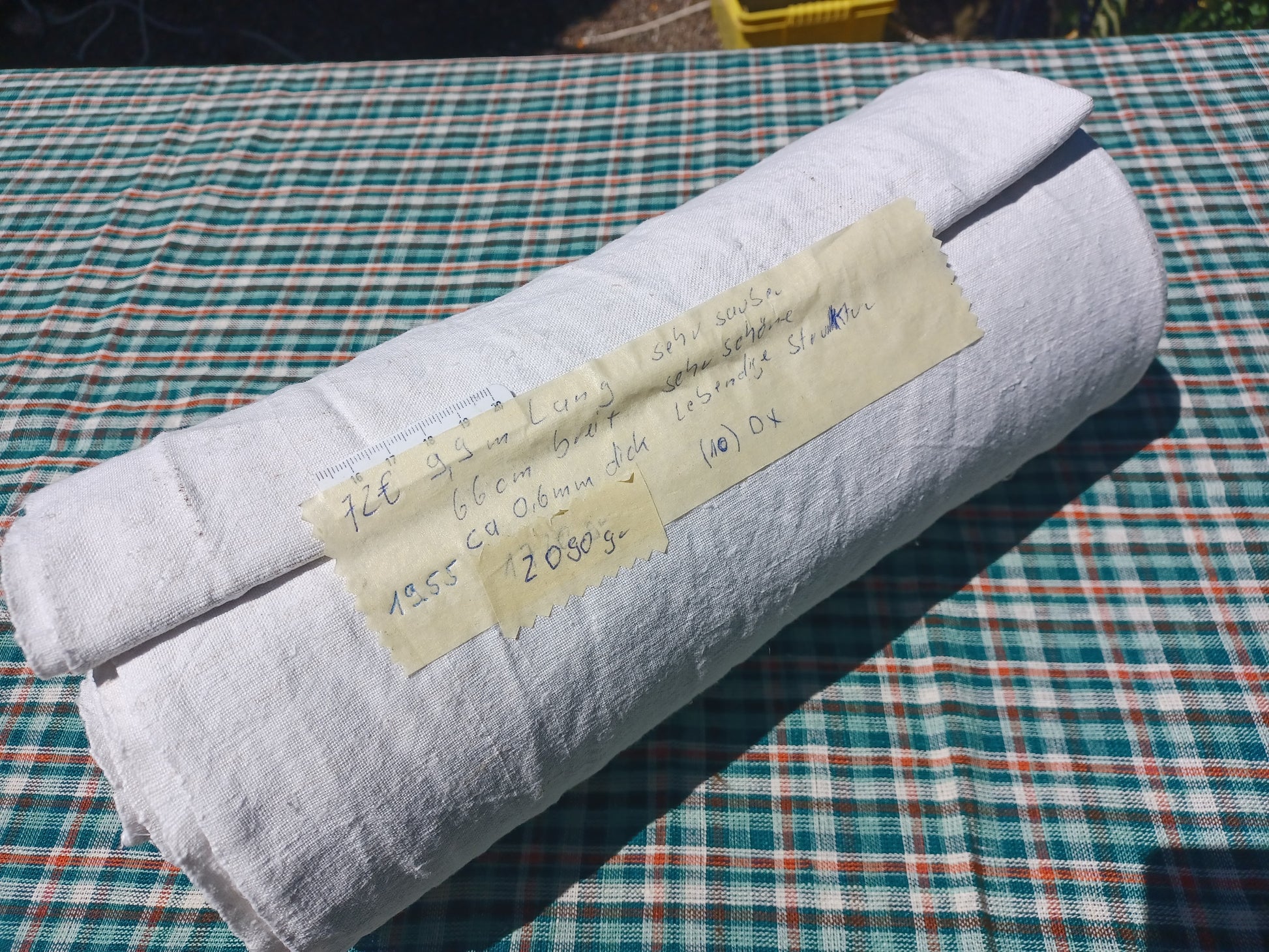 Leinenballen aufgerollt