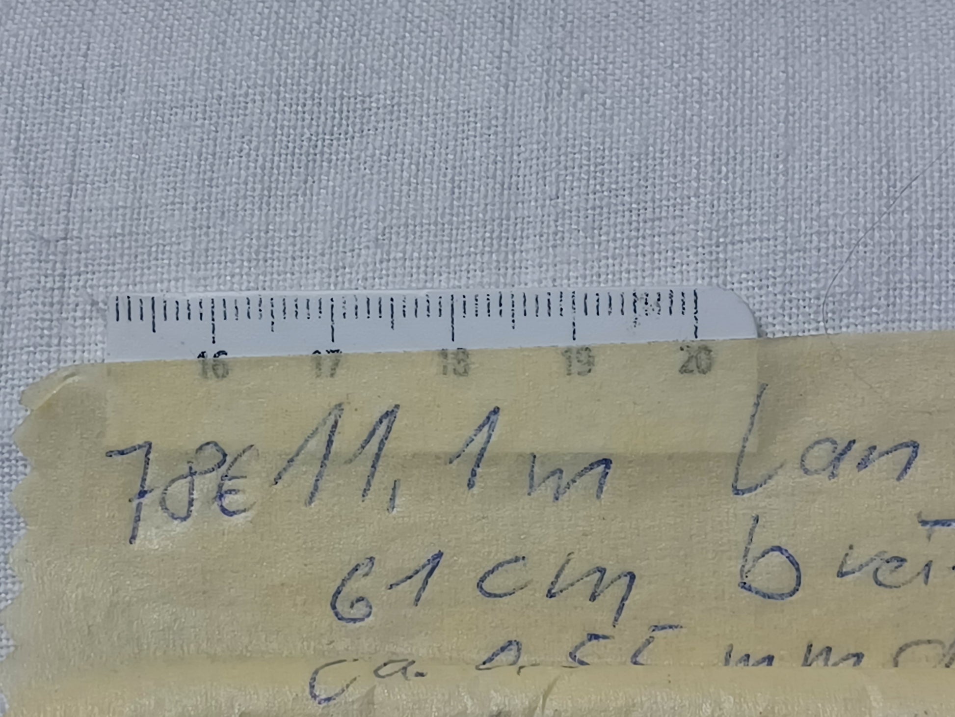 Leinenballen mit Millimeterskala 16 Fäden auf ein cm.