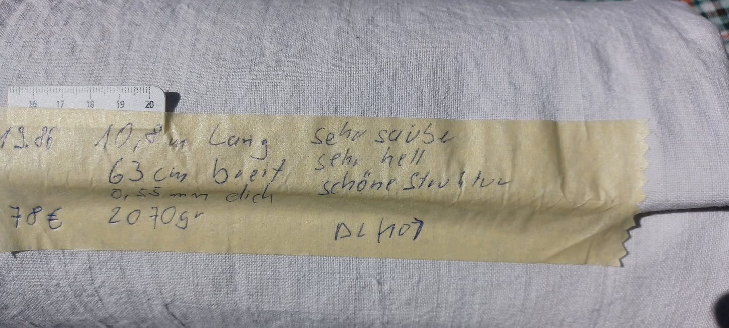Leinenballen mit Etikett (Beschreibung)