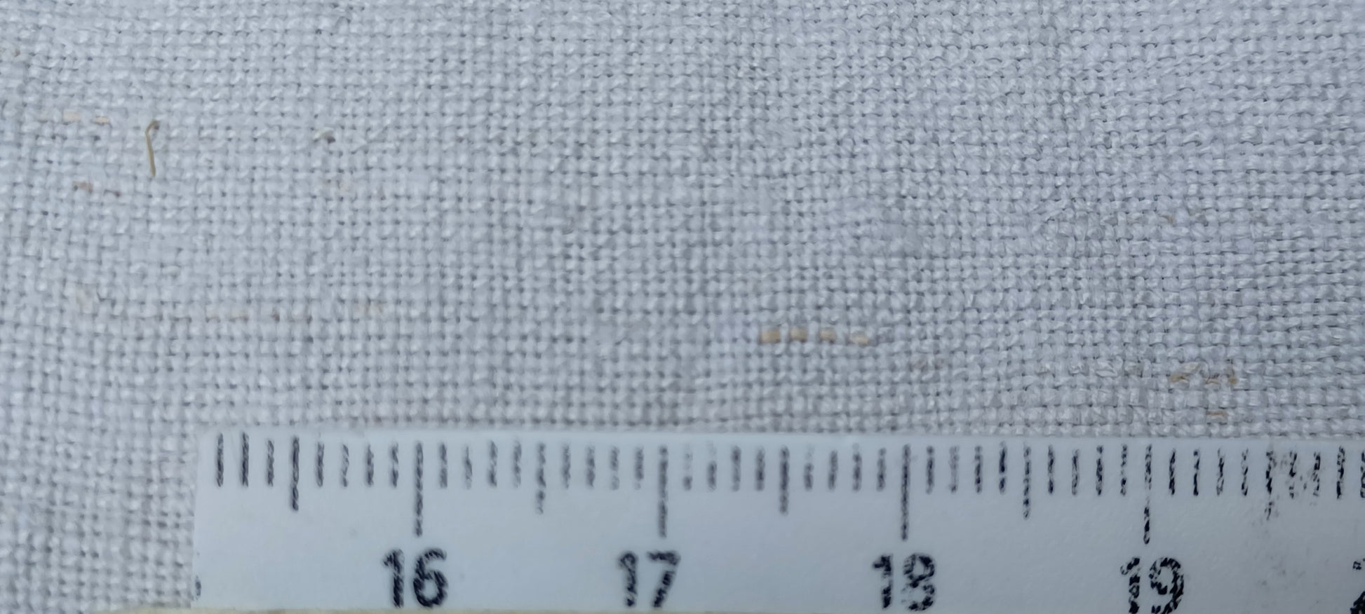 Leinenballen mit Millimeterskala 16 Fäden auf ein cm.