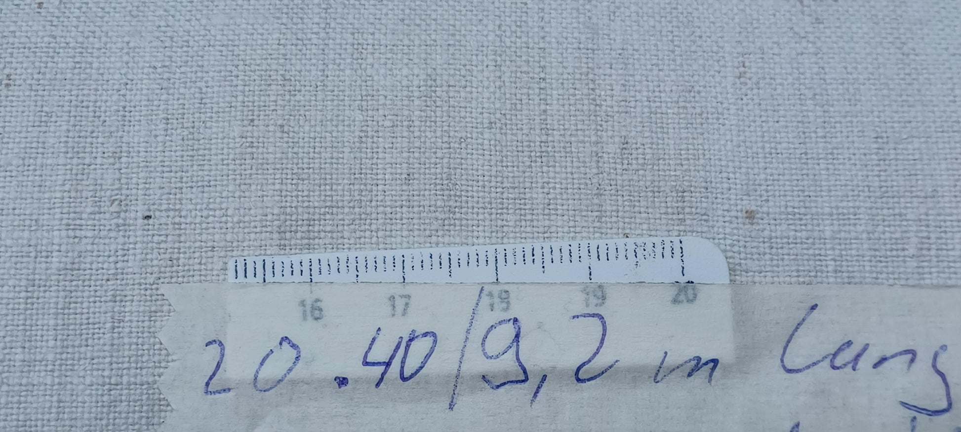 Leinenballen mit Millimeterskala 16 Fäden auf ein cm.