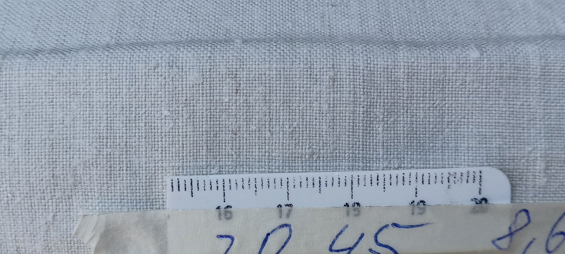 Leinenballen mit Millimeterskala 19 Fäden auf ein cm.