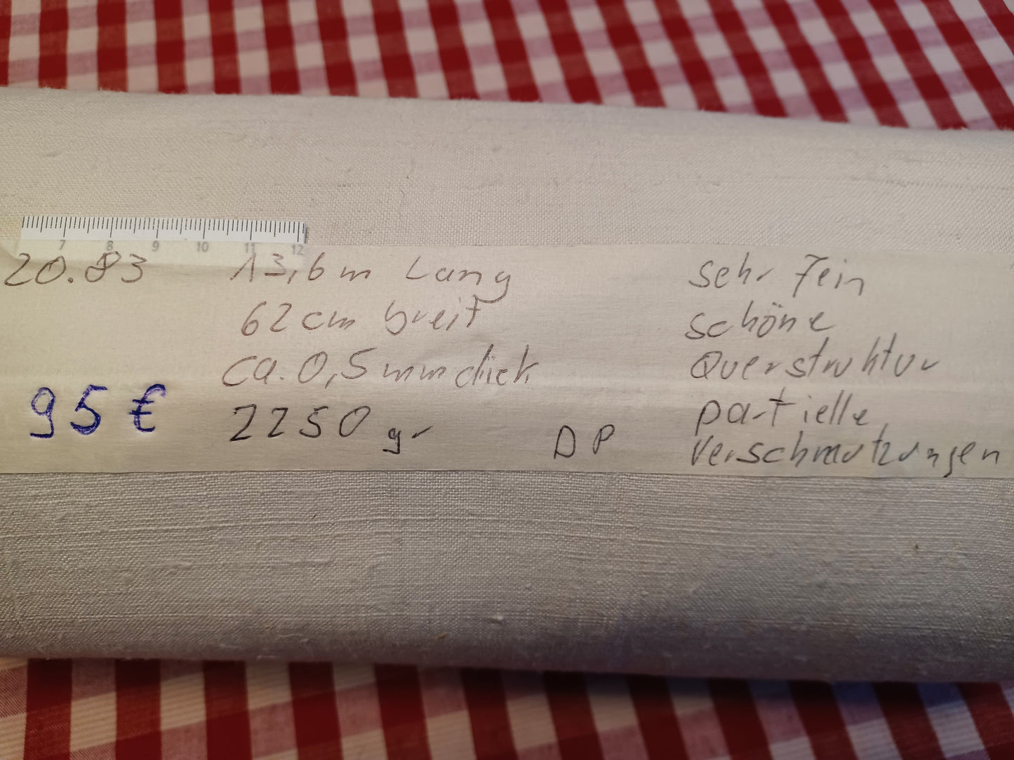 Leinenballen mit Etikett (Beschreibung)