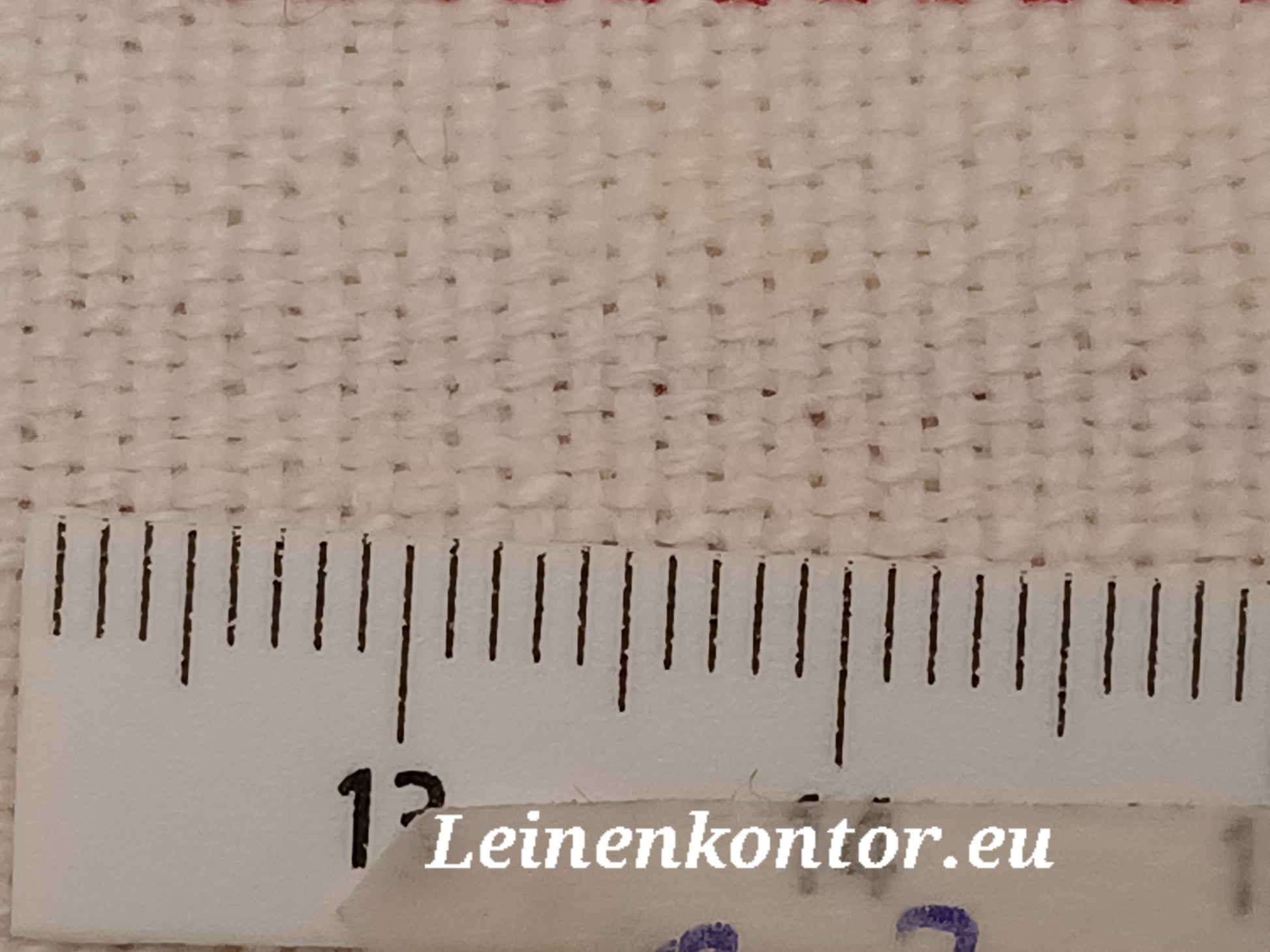 Leinenballen mit Millimeterskala 9 Fäden auf ein cm.