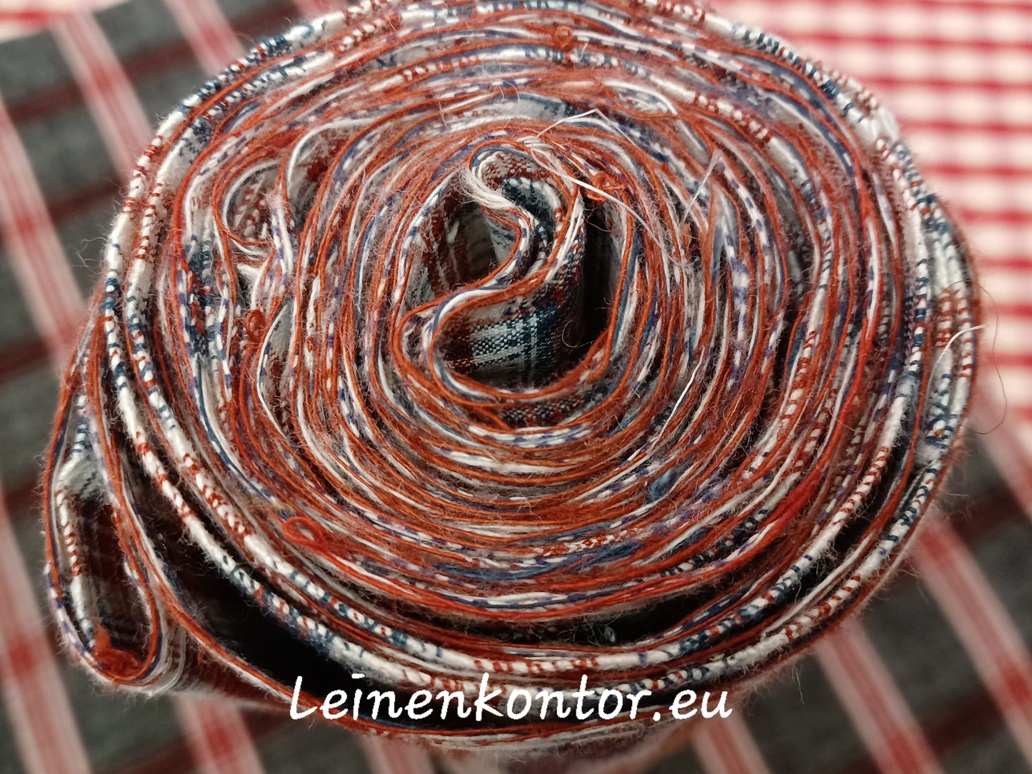 Karierter Leinenballen Ansicht gerollte Außenseite