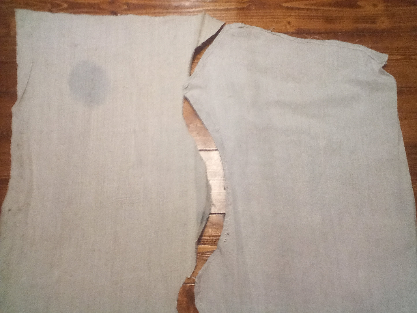19.23 (8,2m x 0,68m x 0,6mm) Altes Bauern Leinen Landhaus Leinenstoff Leinenballen